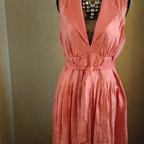 Dress - Picture 3 of 8